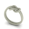 Плетеное кольцо с узлом