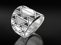 Широкое кольцо с абстрактным геометрическим рисунком
